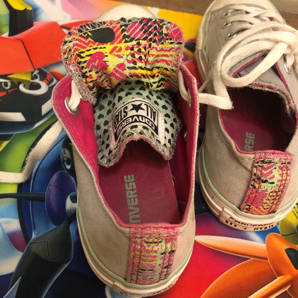 Unique Pink & Gray Converse All-Star Chucks - Picture 1 of 9